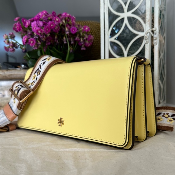 New Tory burch EMERSON PATENT
CONVERTIBLE CROSSBODY VINTAGE LEMON - Picture 3 of 13